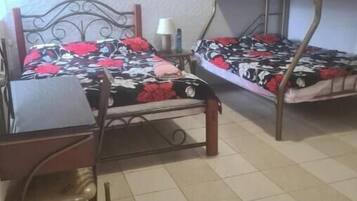 2 bedrooms, WiFi, bed sheets