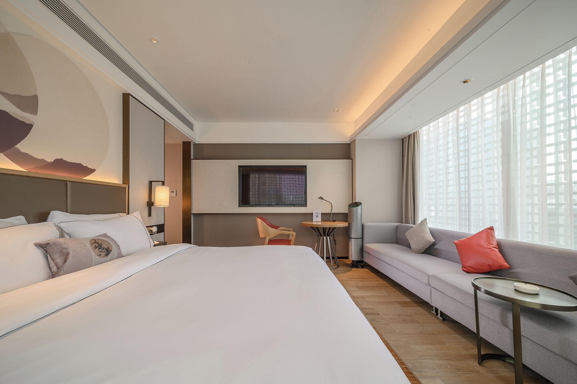 Superior Double Room, City View | Desk, free WiFi