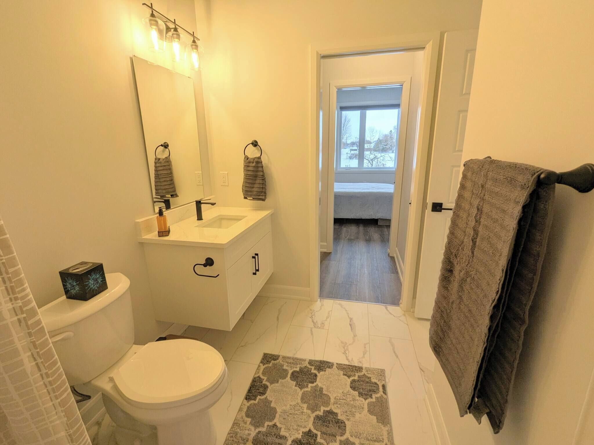 Apartment, 2 Bedrooms, Balcony | Bathroom