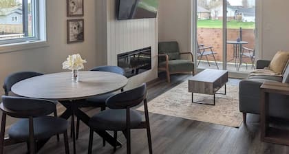 Quiet 2BR Condo Near Hospital and Wi-fi