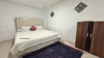 Desk, free WiFi, bed sheets