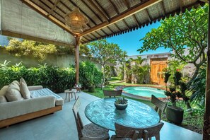 Outdoor dining - Bingin Villas: Luxury, Concierge &  Security (Badung)