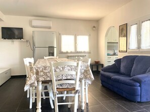 Living area - Vrbo Property (Catanzaro)