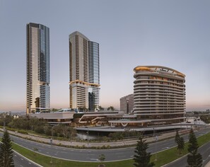 Unclassified image, 5 of 17, button - Andaz Gold Coast by Hyatt (GOLD COAST)