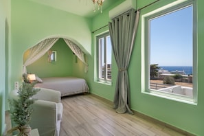 Iron/ironing board, WiFi, bed sheets - Villa Fotis Country House with Sea View, Wi-Fi, and Air Conditioning (Megas Gialos)