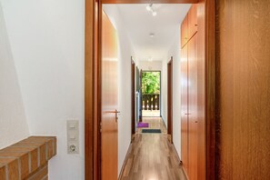 Interior - Apartment 'Haus Behrendt' with Mountain View, Balcony and Wi-Fi (Walkenried)