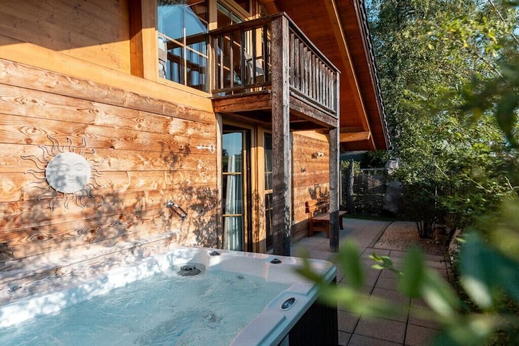 Bain à remous extérieur