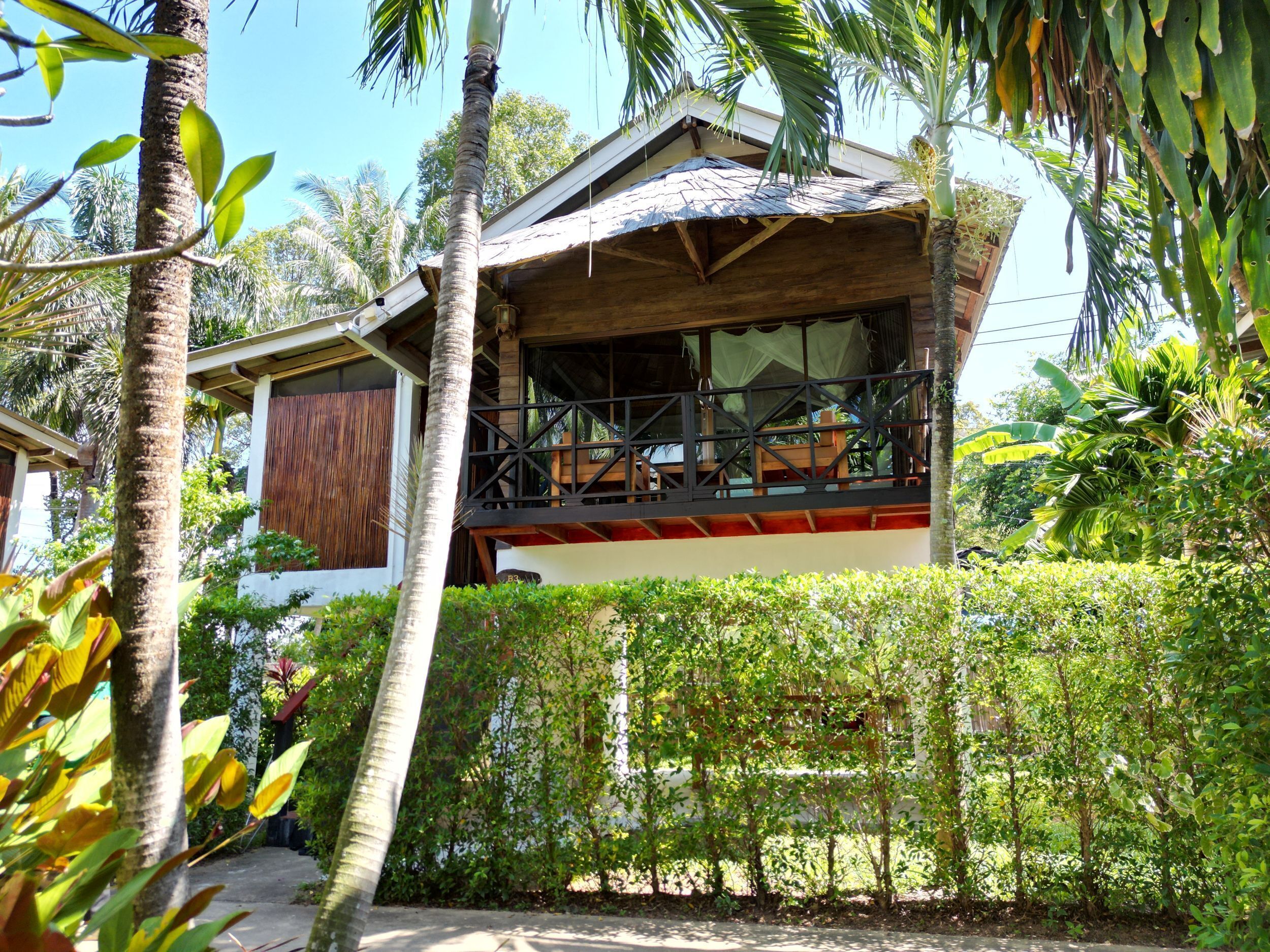 Budget Garden Loft | Peti besi dalam bilik, Wi-fi percuma, cadar katil 
