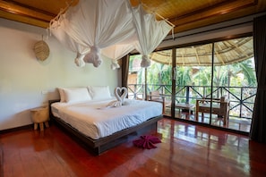 Deluxe Garden Loft | Caja fuerte, wifi gratis, ropa de cama