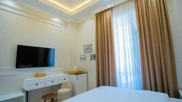 Double Room, Courtyard View | In-room safe, desk, laptop workspace, blackout curtains