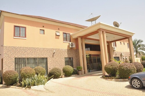Homtel Derivative and Suites