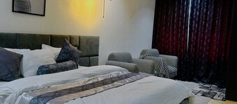 Homtel Derivative and Suites