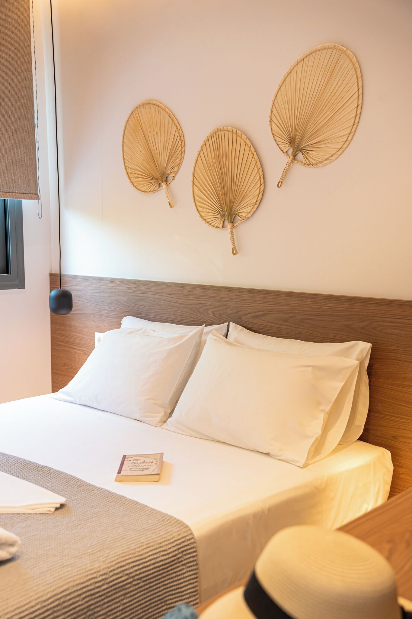 Deluxe Garden View Apartment | Mörkläggningsgardiner, strykjärn/strykbräda, gratis wi-fi och sängkläder