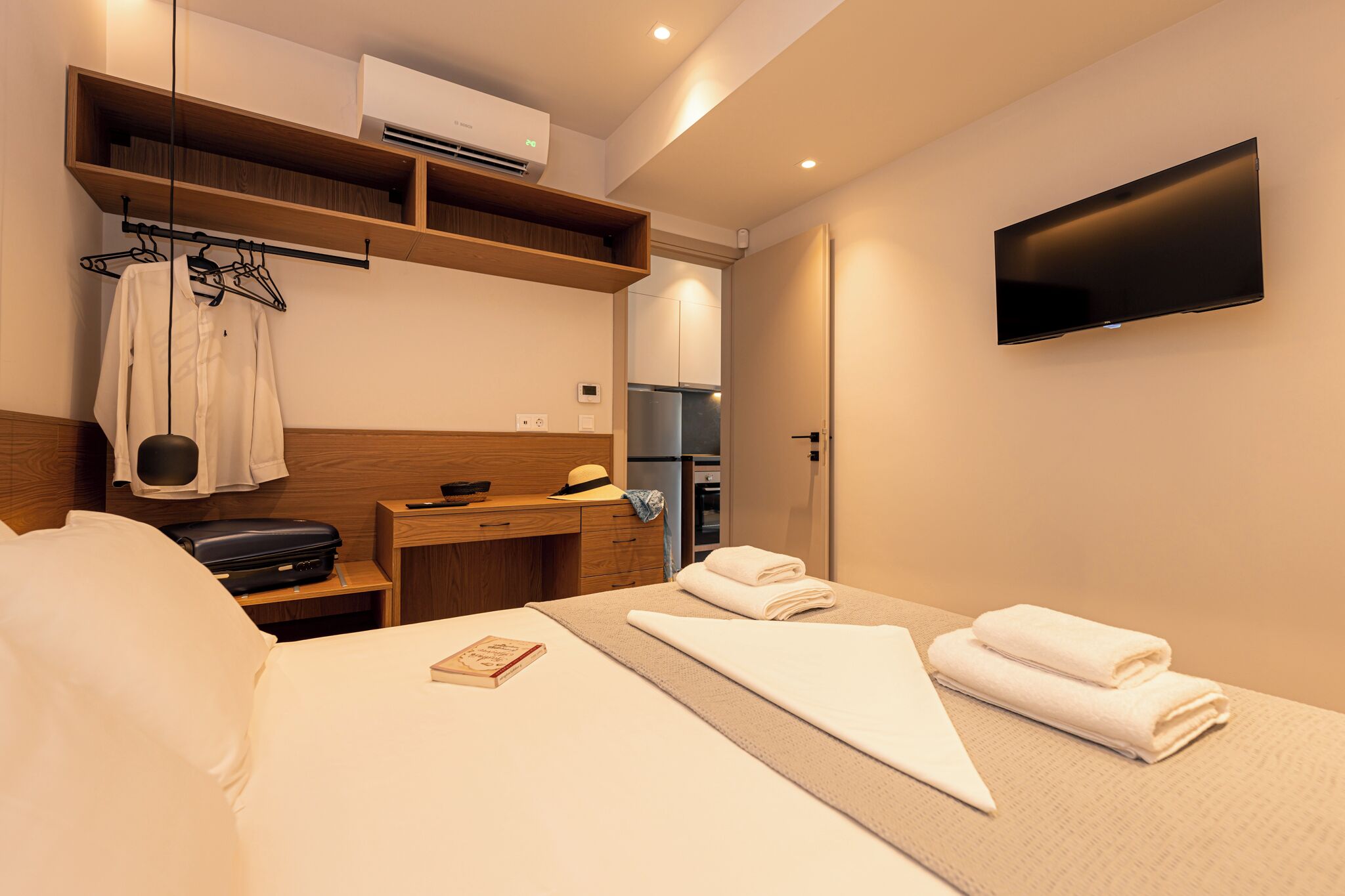 Deluxe Garden View Apartment | Iron/ironing board, cribs (free), WiFi (free), bed sheets