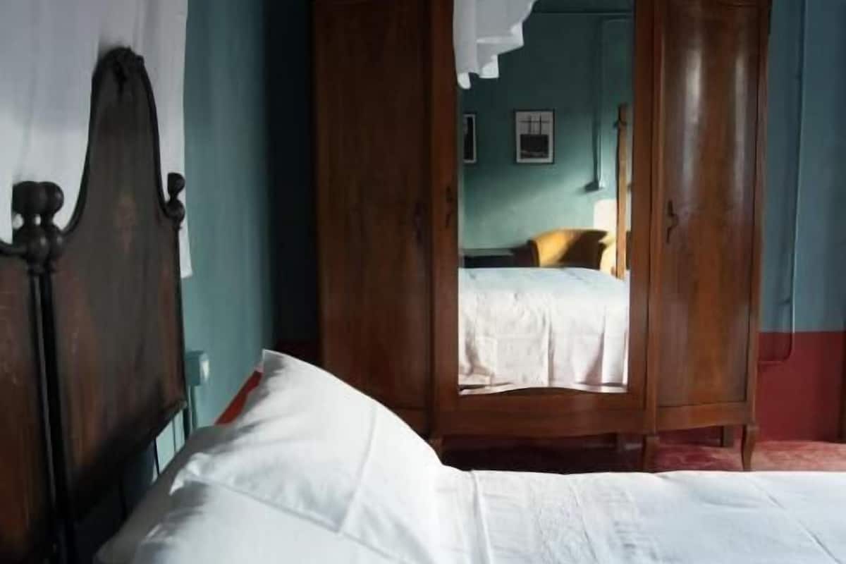 Habitación doble Deluxe, vista al jardín | Wifi gratis