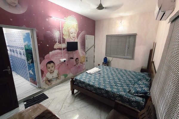 Deluxe Double Room | Egyptian cotton sheets, premium bedding, WiFi (free)