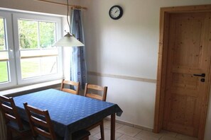 Dining - 2 in the Kolbe country house (Norden)