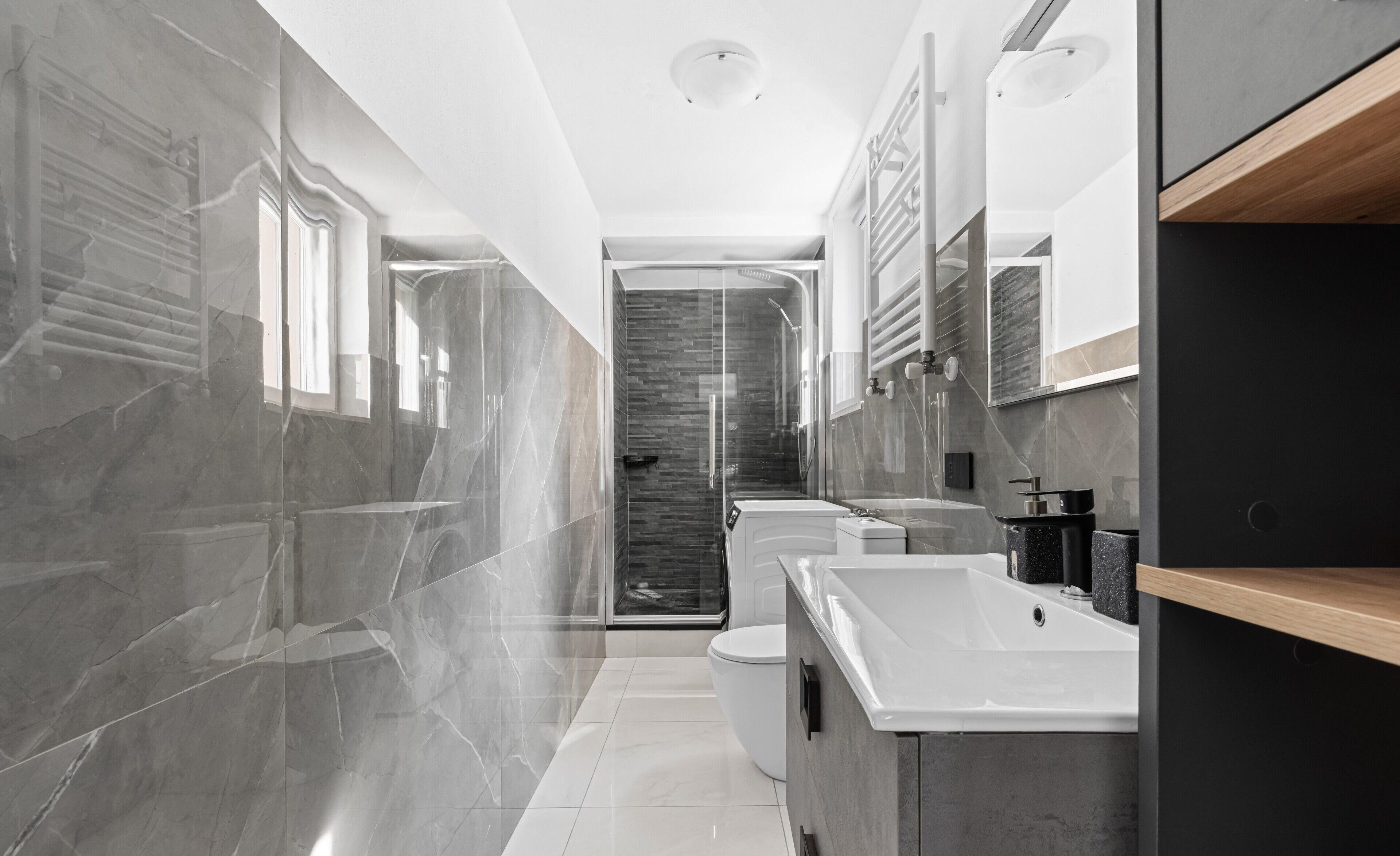 Shower, jetted tub, hair dryer, bidet