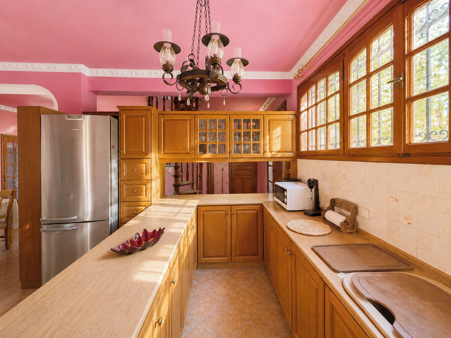 Microonde, forno, piano cottura, lavastoviglie