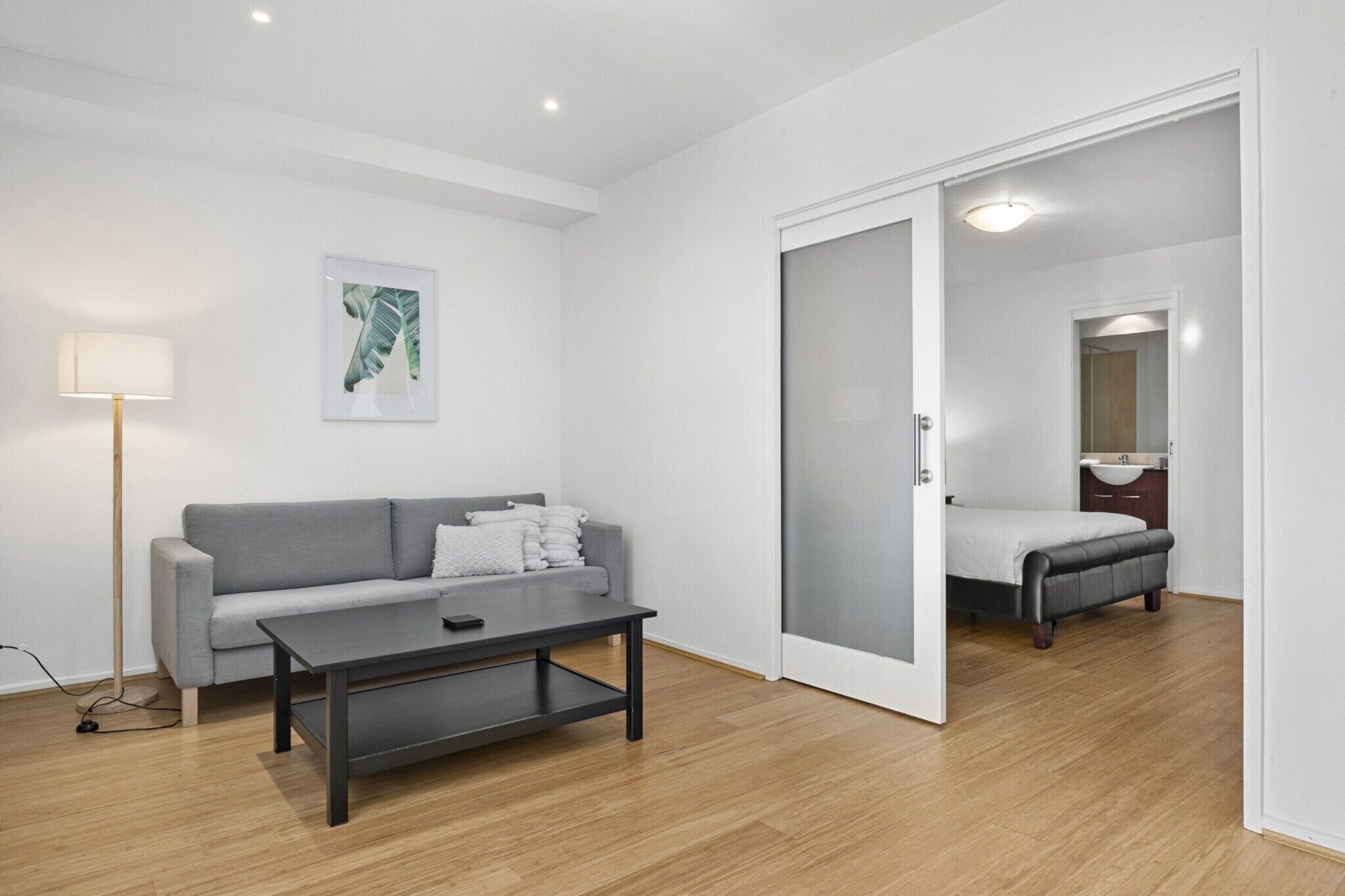 Spacious 1 Bed Apartment Near St Kilda Beach - St Kilda
