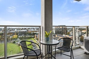 Patio / Balcony - Poolside 2-Bed Apartment in South Yarra (South Yarra)