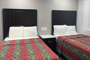 Free WiFi - 2 Full Beds|Nsmk, Micfridge (Oakland)
