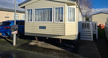 Towyn Oakfields G77