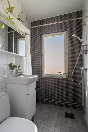 Bathroom - Vrbo Property (Strängnäs)