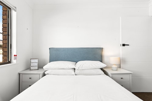 Oceanview 3-Bedroom Apartment in Kiama