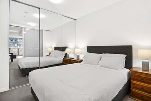 Room - 1BR Docklands | Walk to Marvel Stadium + Balcony (Docklands)