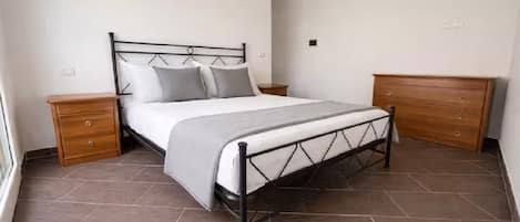 2 bedrooms, bed sheets