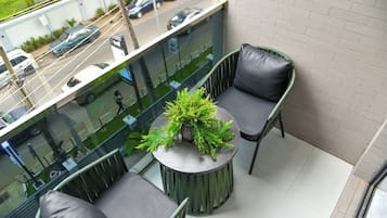 Departamento económico, balcón, vista a la ciudad | Terraza o patio