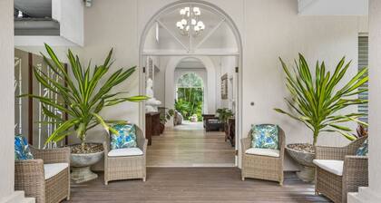 Spacious 7-Bed Family Home in Chapel Hill