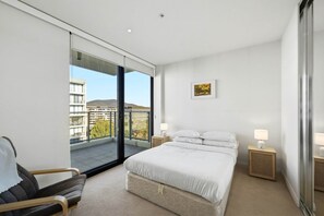 Room - Charming 2BR Apartment Near Canberra’s Attractions (Lyneham)