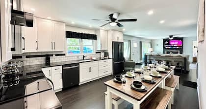 BRAND NEW! 10 Min To Hershey w/ Firepit & Gameroom