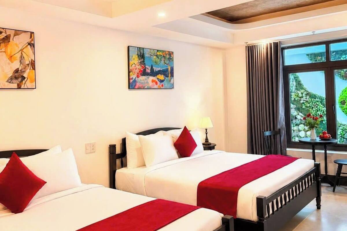 Phòng dành cho gia đình | Minibar, két bảo mật tại phòng, màn/rèm cản sáng