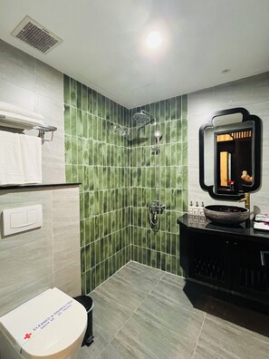 Bathroom - Happy Life Heritage Hoi An Hotel (Minh An)