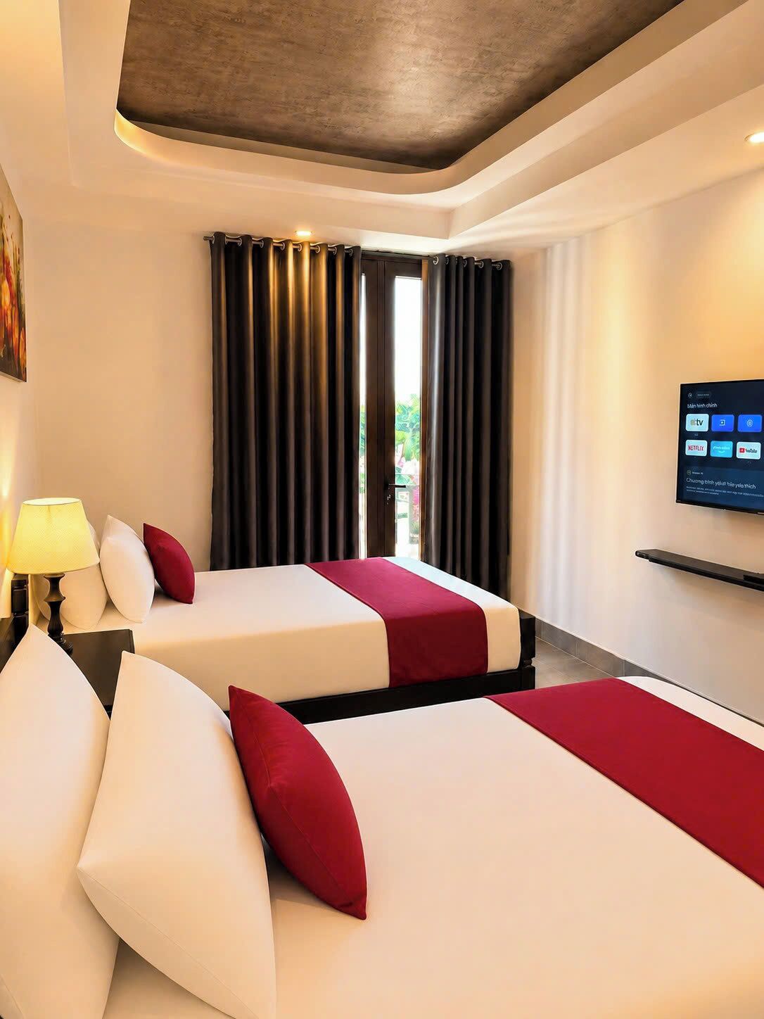 Executive Twin Room, City View | Minibar, in-room safe, blackout curtains, travel cot