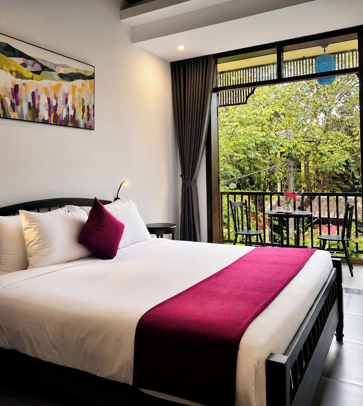 In-room safe, blackout curtains, free WiFi