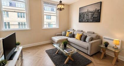Elegant Apartment in the Core Of Brighton