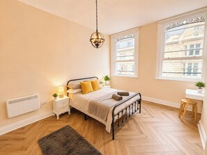 2 Schlafzimmer, Bügeleisen/Bügelbrett, WLAN, Bettwäsche