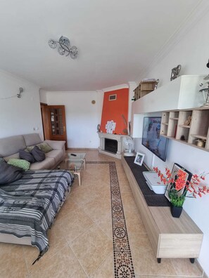 Living area - Peacefull home in Barreiro (Palhais)