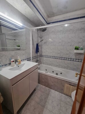 Bathroom - Peacefull home in Barreiro (Palhais)