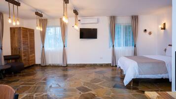 Deluxe Studio, Beach View | In-room safe, free WiFi