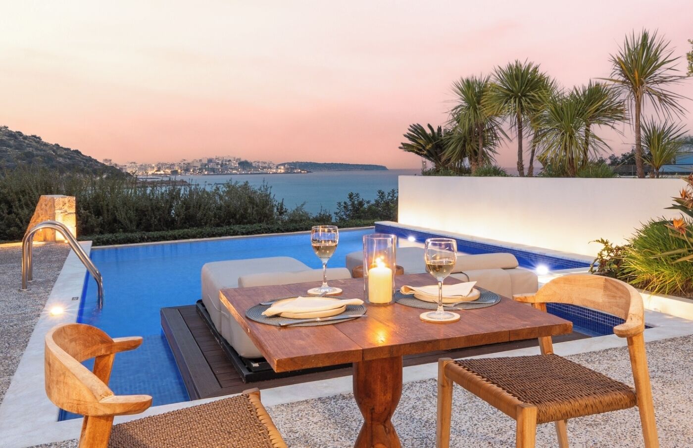 Deluxe Suite, Sea View | Pool | Outdoor pool