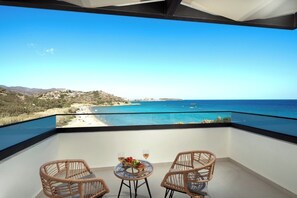 Ático Deluxe, vistas al mar | Restaurante al aire libre