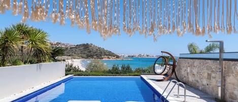 Suite Luxe, vue mer | Piscine privée