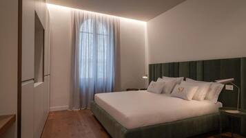 Apartment, Balcony, City View | Blackout curtains, iron/ironing board, free WiFi