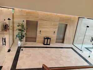 Lobby - Voyage Expo Suites (Riyadh)