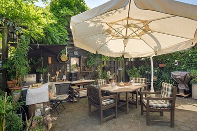 Apartment in A Hotel 'Fussballfans' with Shared Terrace, Wi-Fi and Air Conditioning